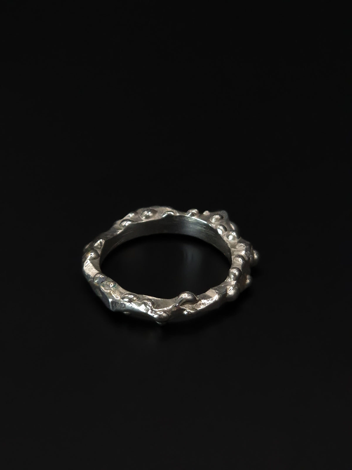Bague cratère