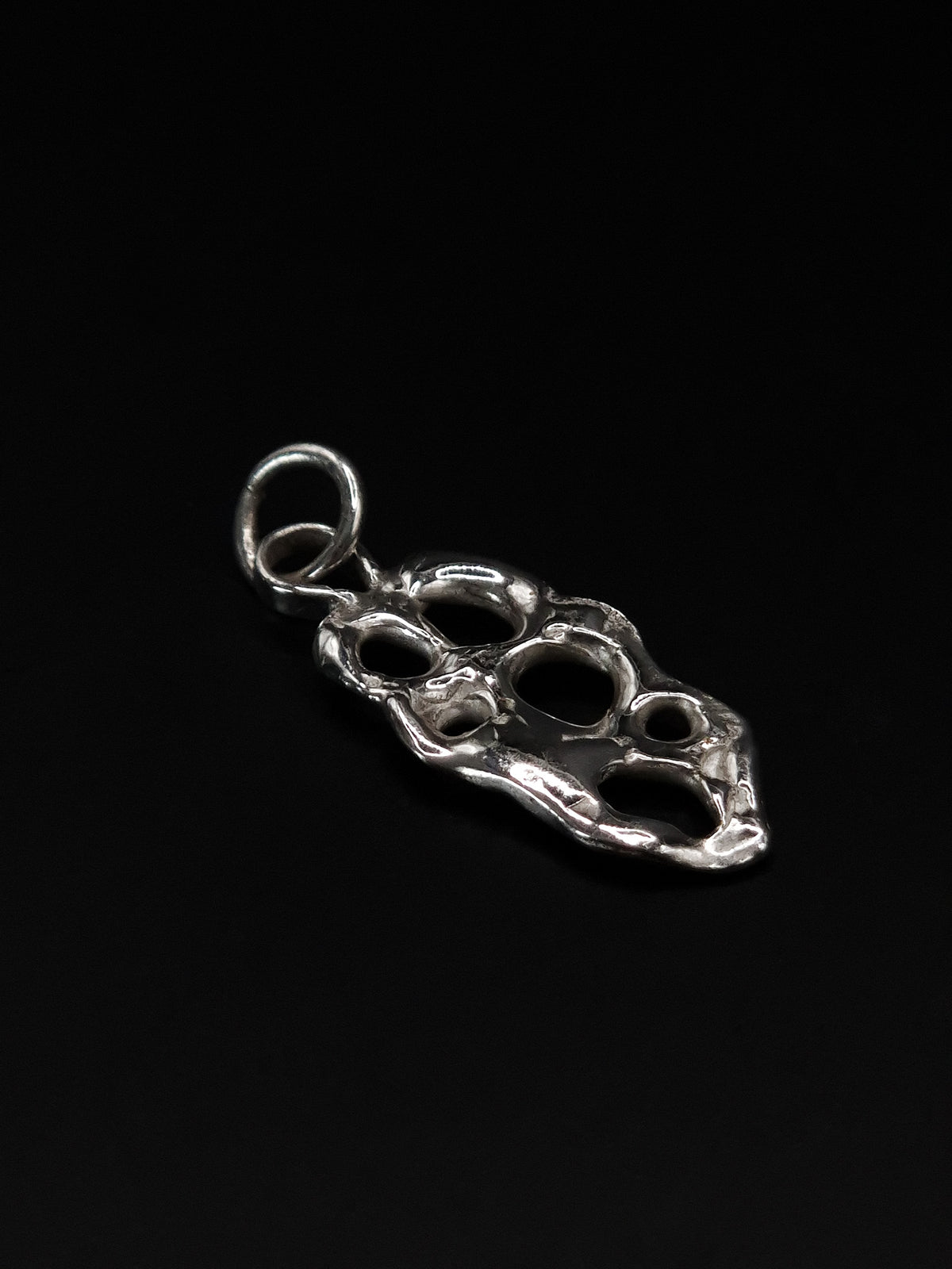 Pendentif roche lune